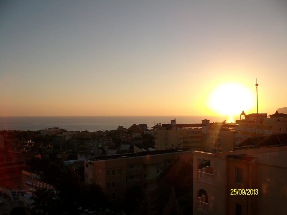 Sonnenuntergang  Hotel Club Paradiso