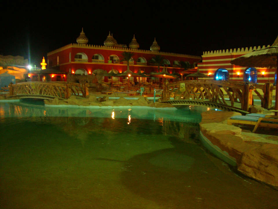 Hauptpool Pickalbatros Alf Leila Wa Leila Resort - Neverland Hurghada