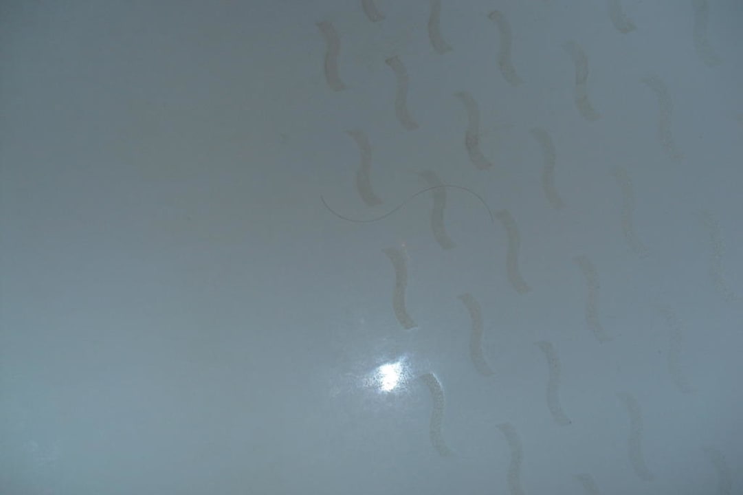 Haare in der Badewanne Cliff Hotel Rügen