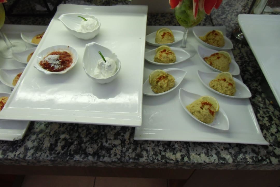 Büffet Crystal Flora Pearl Collection