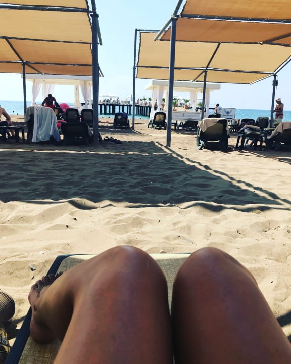 Strand Royal Wings Hotel