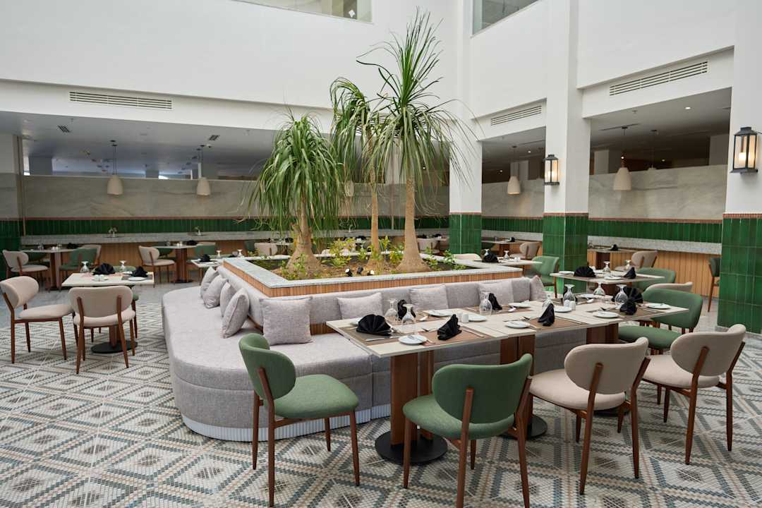 Gastro Diamond Beach by Pearl Resort
