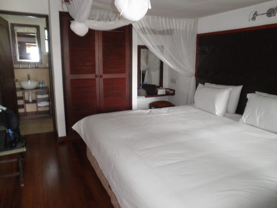 Gemütliches Schlafzimmer  David Livingstone Safari Lodge