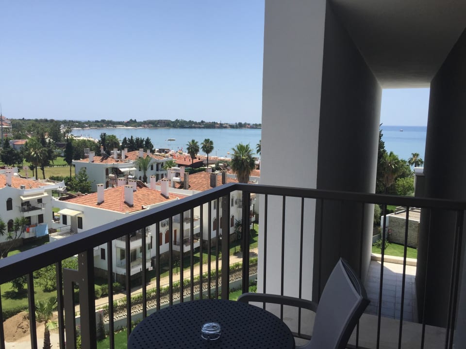 Seitlicher Meerblick Acanthus Cennet Barut Collection