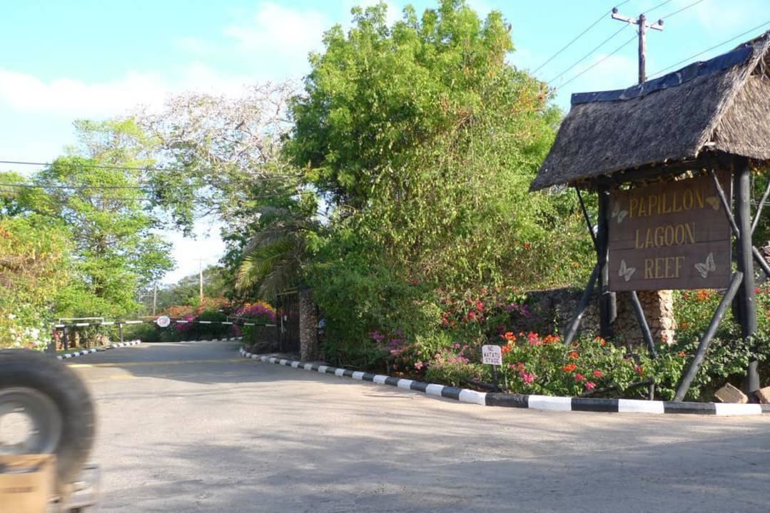 Zufahrt zum Hotel Hotel Papillon Lagoon Reef