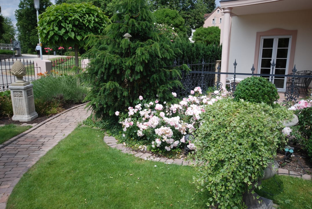 Gartenanlage Hotel Residenz am Rosengarten
