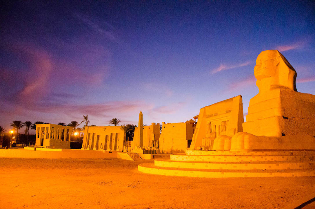 Arena für Abendshow Pickalbatros Alf Leila Wa Leila Resort - Neverland Hurghada