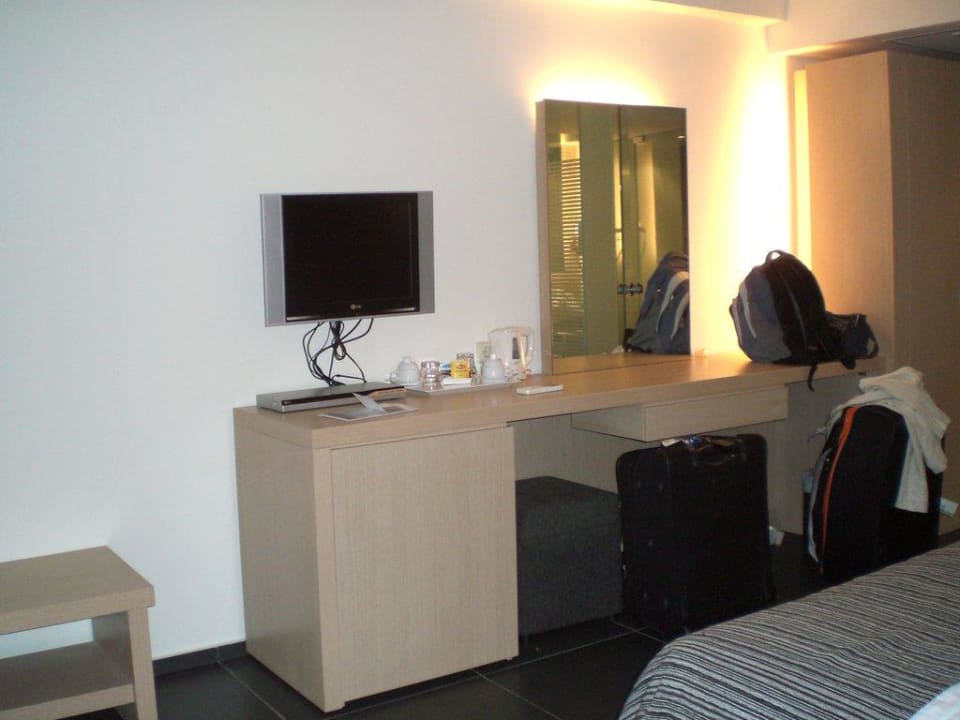 Sideboard mit TV Atlantica Mikri Poli Kos