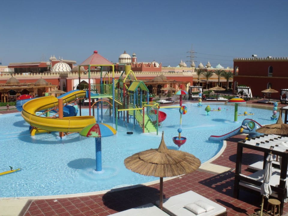Basen Pickalbatros Alf Leila Wa Leila Resort - Neverland Hurghada