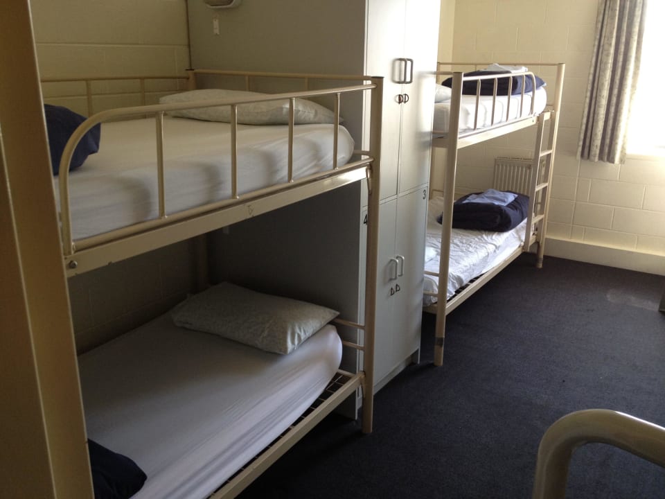 Standard 4er Zimmer Melbourne Metro YHA