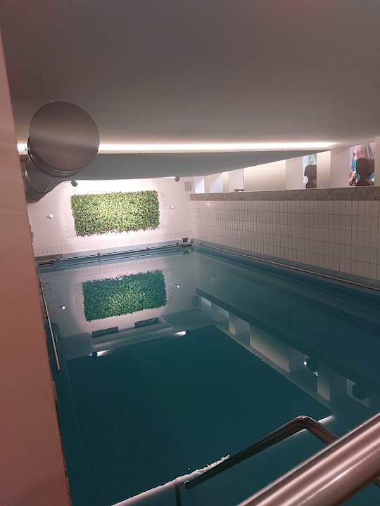 Pool Hotel City Krone