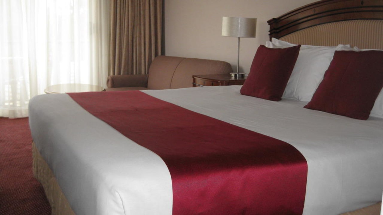 Our refurbished bedrooms Waldorf Leura Gardens Resort