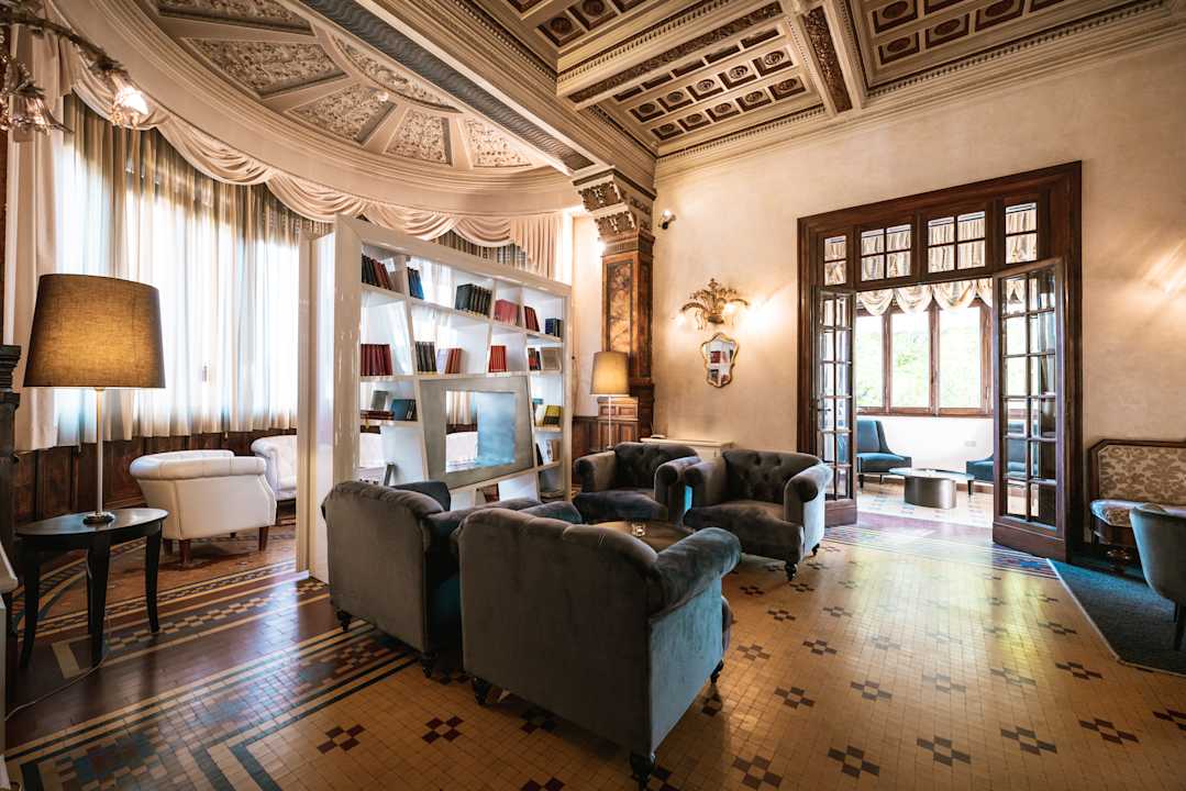 Lobby Hotel De La Ville