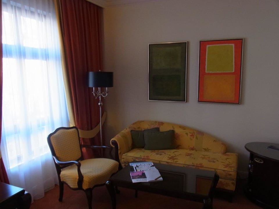 Gemütlichkeit im ganzen Raum Relais & Châteaux Hotel Bülow Palais