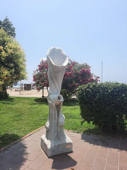 Strand Gardenia Hotel