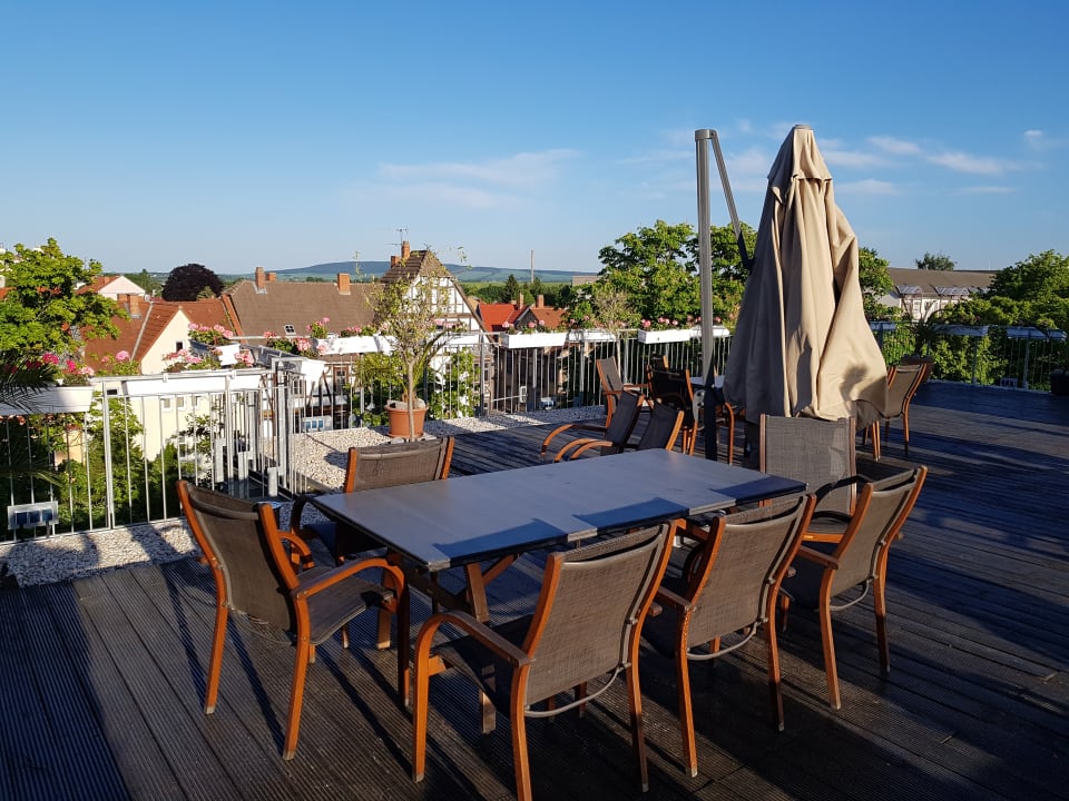 Terrasse im 5. Stock  Alpha Hotel