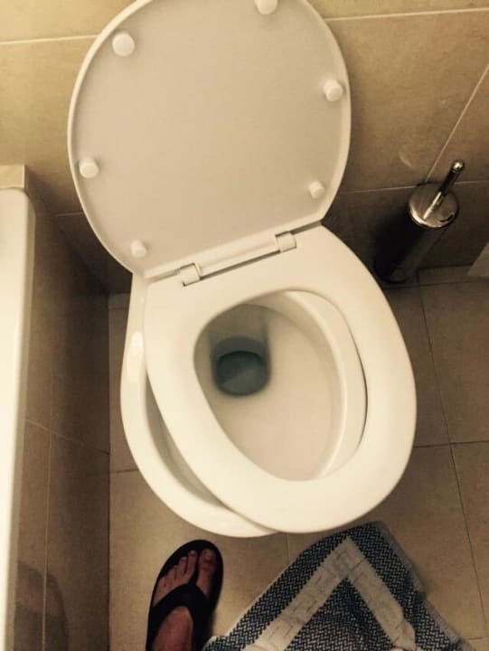 Defektes WC Sol Cosmopolitan Rhodes