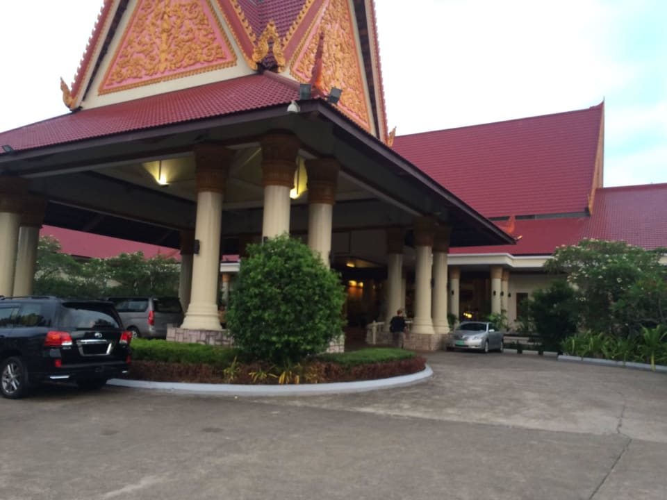 Hoteleingang Hotel Sokha Beach Resort & Spa