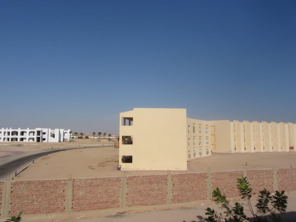 Blick nach draußen vom Balkon Stella Garden Resort & Spa, Makadi Bay