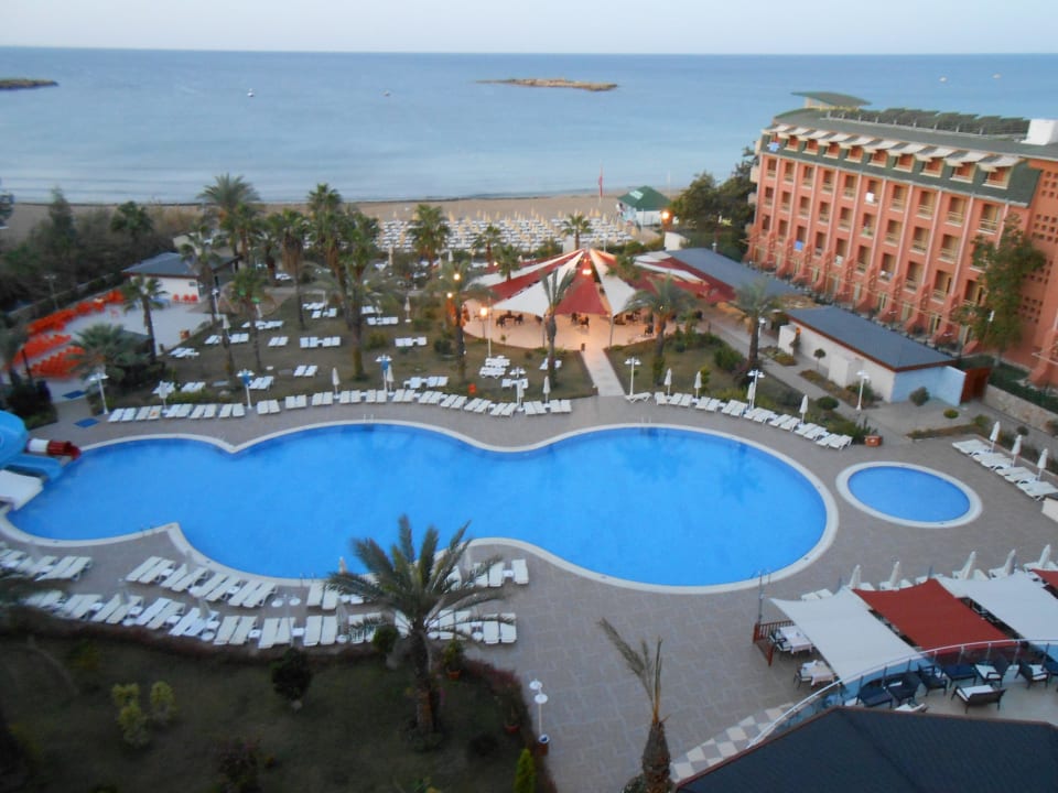 Blick vom Balkon Annabella Diamond Hotel & Spa