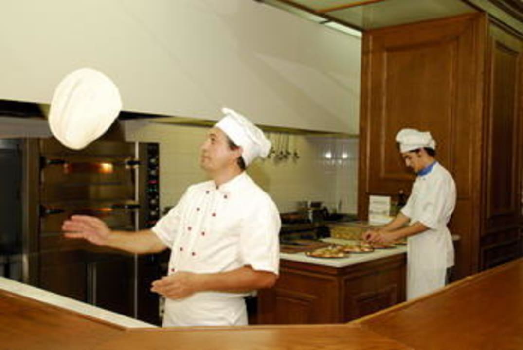 italian restaurant Apollonia Beach Resort & Spa