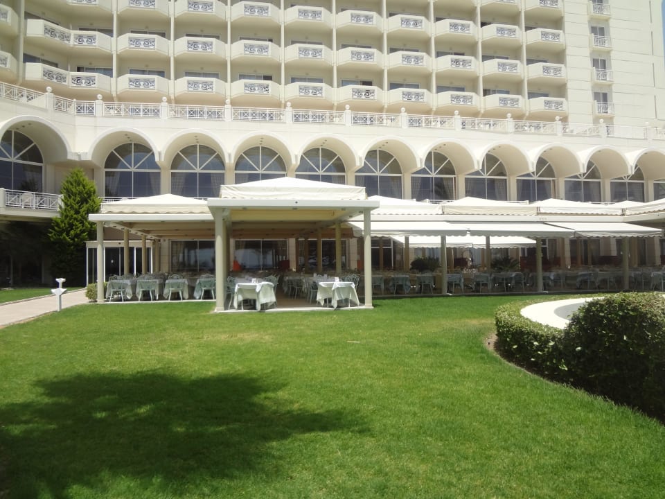 Essensbereich im Freien Rodos Palladium Leisure & Wellness