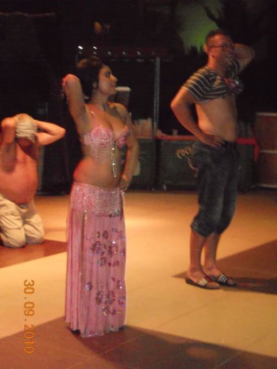 Bauchtänzerin an einem Abend der Animation Hotel Orfeus Park