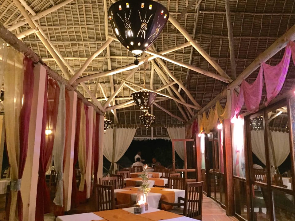 Indisches Restaurant Neptune Pwani Beach Resort & Spa