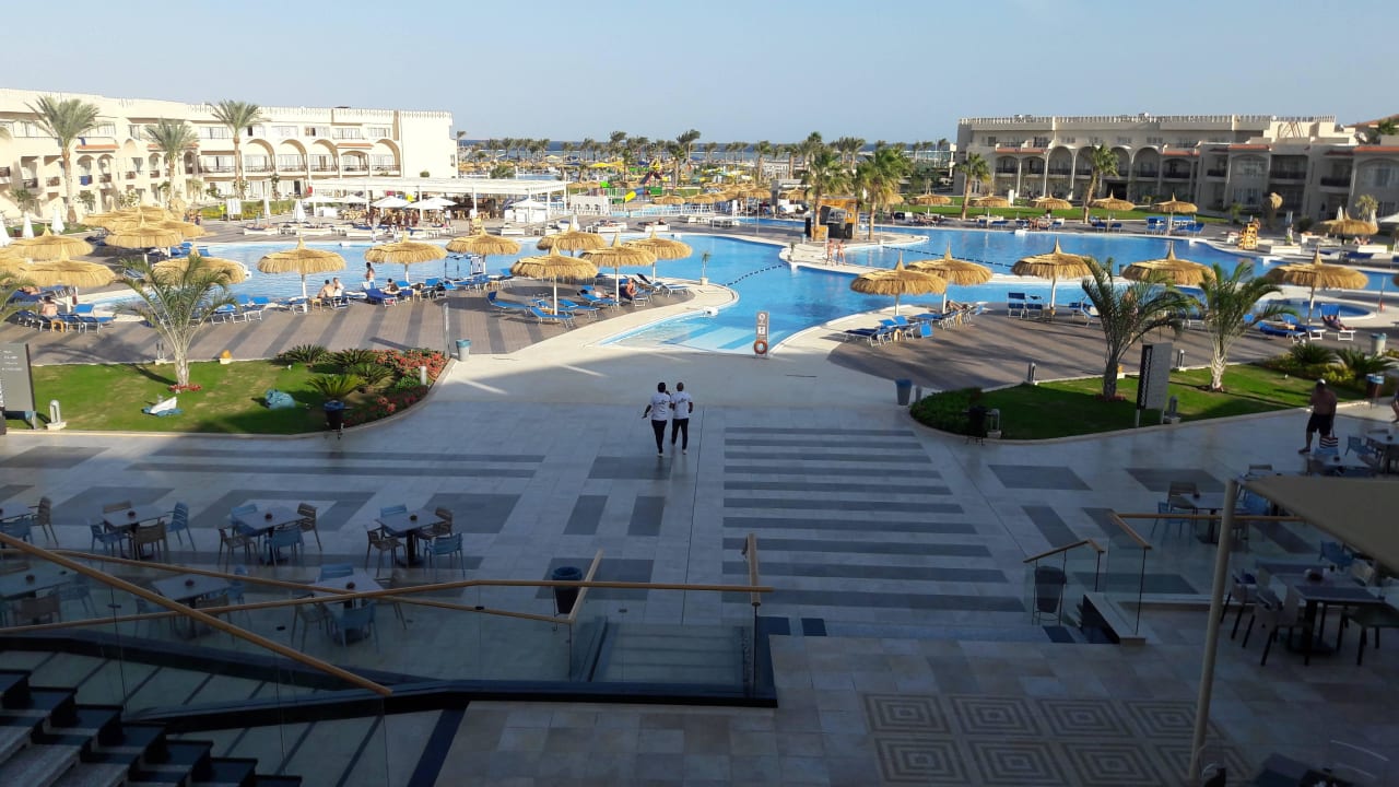 Pool Pickalbatros Royal Moderna Resort-Sharm El Sheikh
