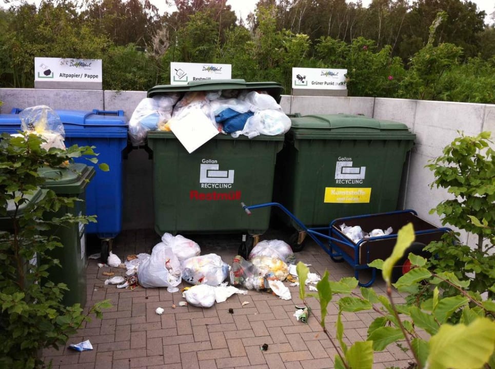Müllberge im Dorfhotel BEECH Resort Boltenhagen