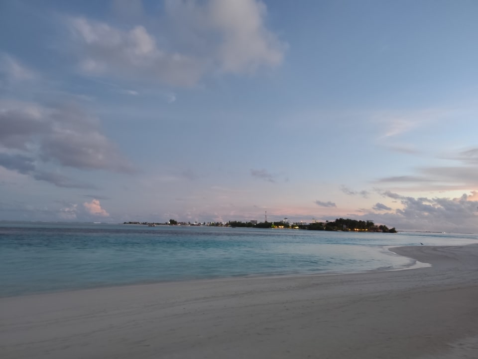 Strand Meeru Maldives Resort Island