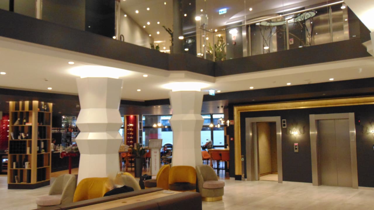 Lobby Mercure Budapest Korona Hotel