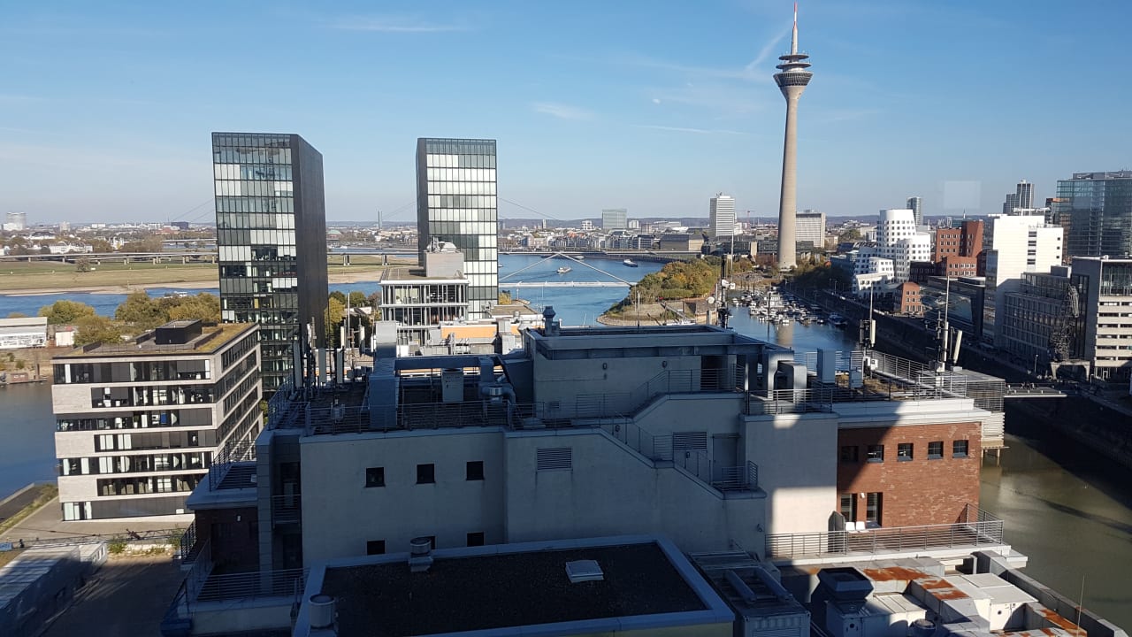 Ausblick INNSiDE by Meliá Düsseldorf Hafen