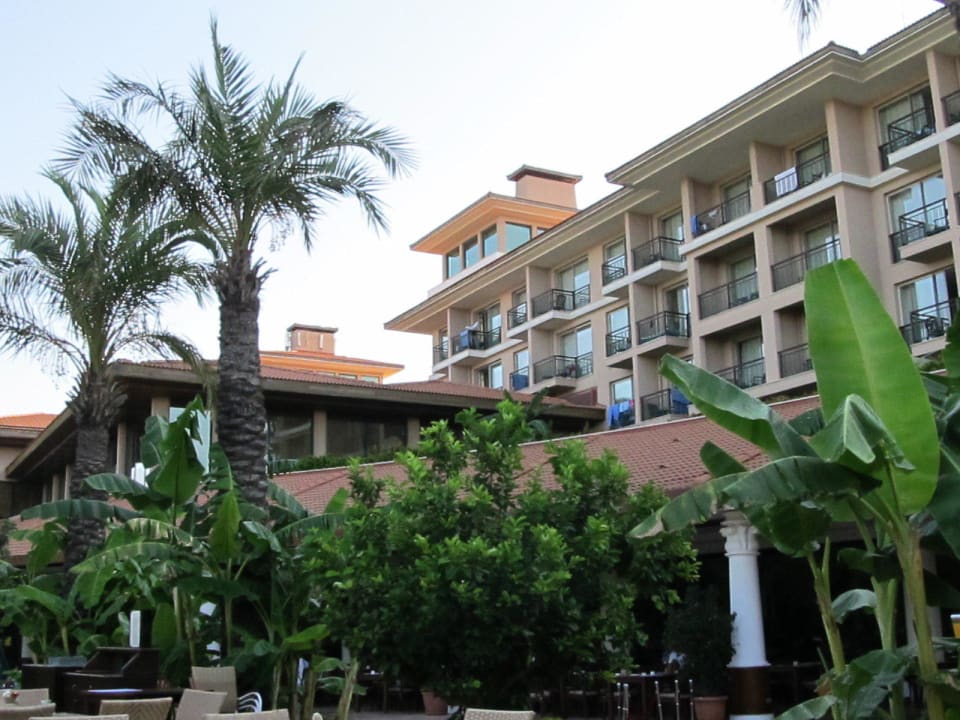 Haupthaus IC Hotels Green Palace