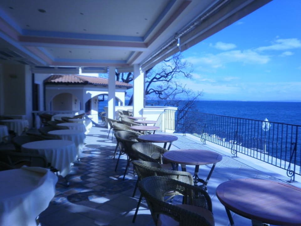 Traumhafte Terrasse am Meer Hotel Miramar