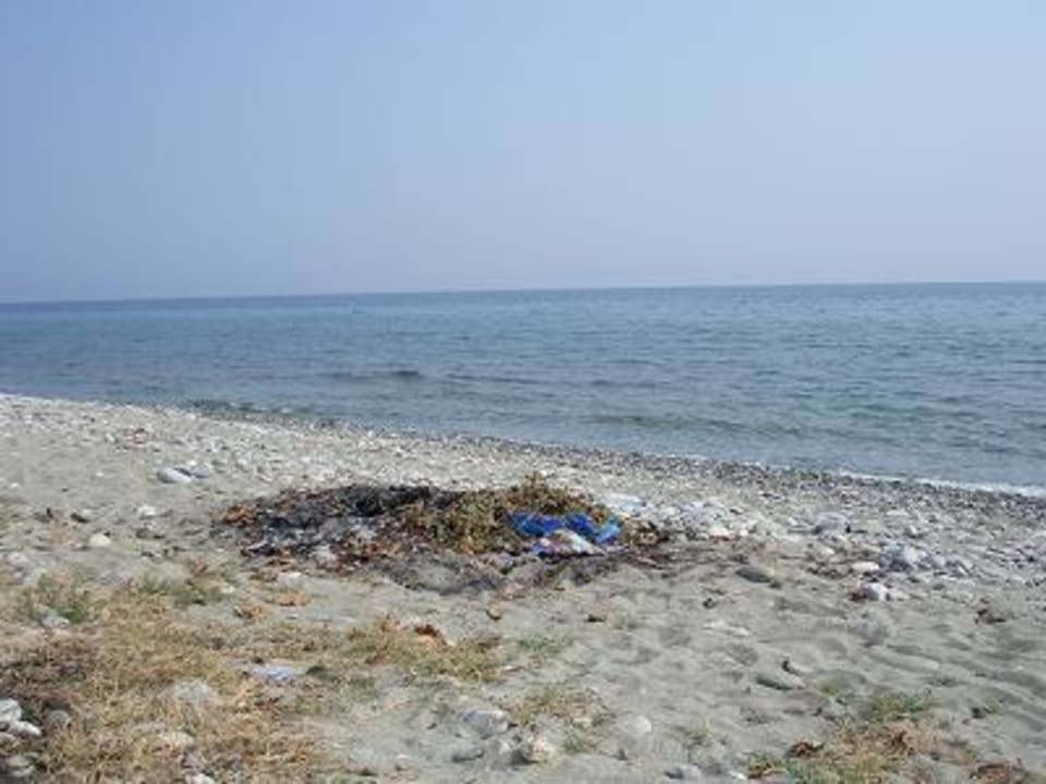 Feiner Sand-Kies-Strand! alltoura Club Hotel Poseidon Palace