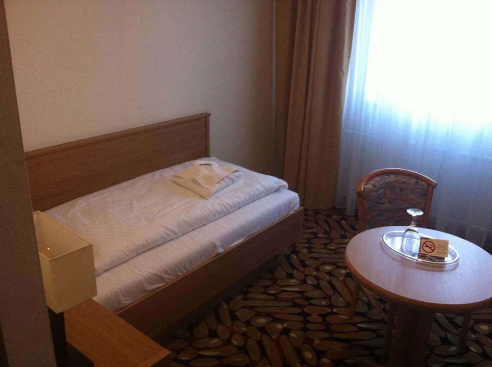 + Das Hotel an der Stadthalle - Rostock Hauptbahnhof
