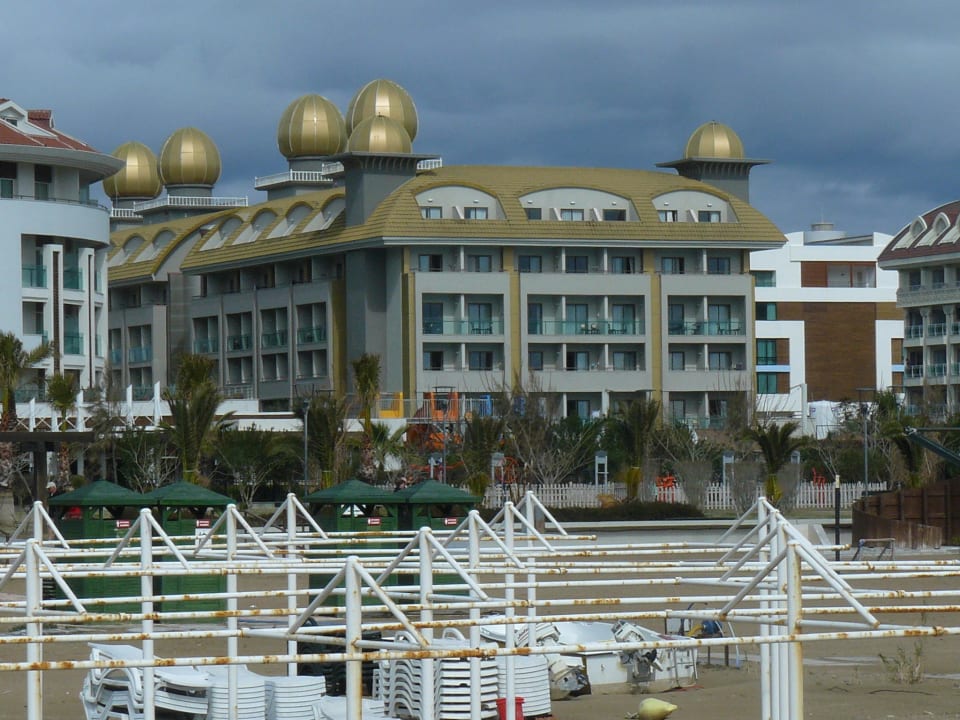 Blick aufs Hotel Aydinbey Kings Palace & Spa