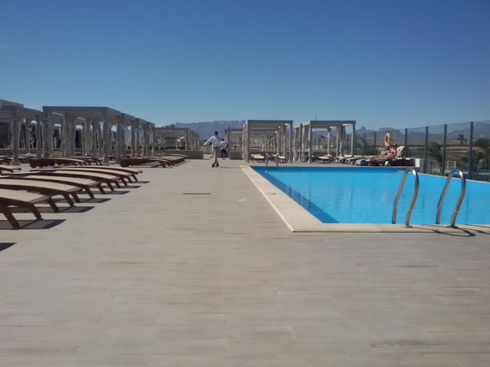 Relaxpool auf dem Hoteldach Jaz Aquaviva