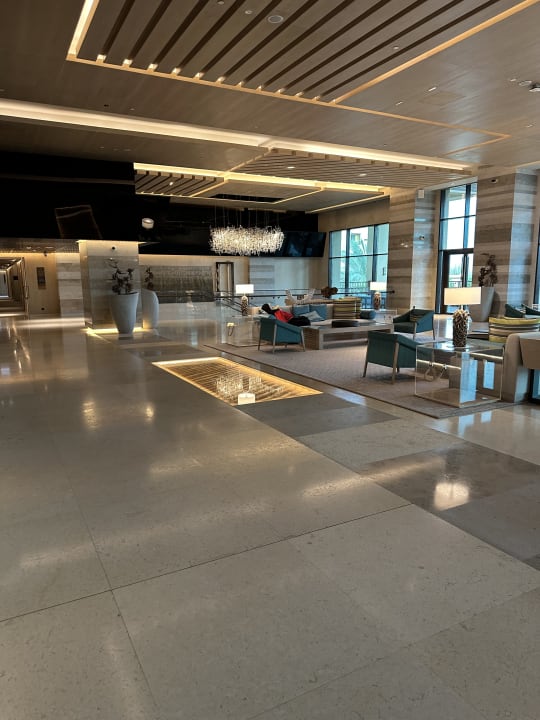 Lobby Saadiyat Rotana Resort &  Villas