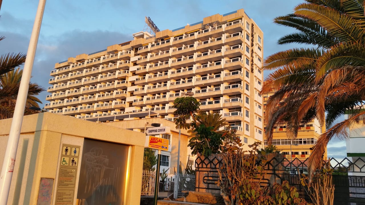 Geschönt durch Licht der aufgehenden Sonne Hotel Europalace