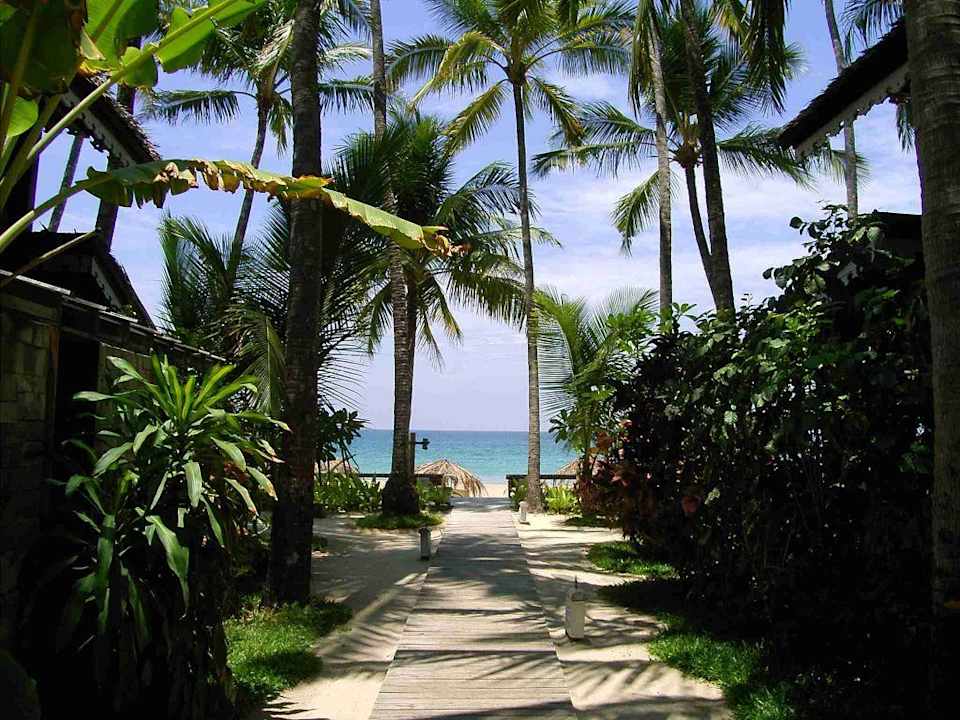 Weg zum Strand Hotel Sandoway Resort