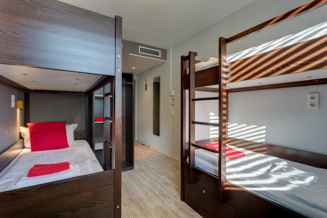 Zimmer MEININGER Hotel Berlin Hauptbahnhof