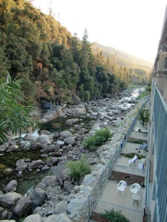 Blick von Balkon Hotel Yosemite View Lodge