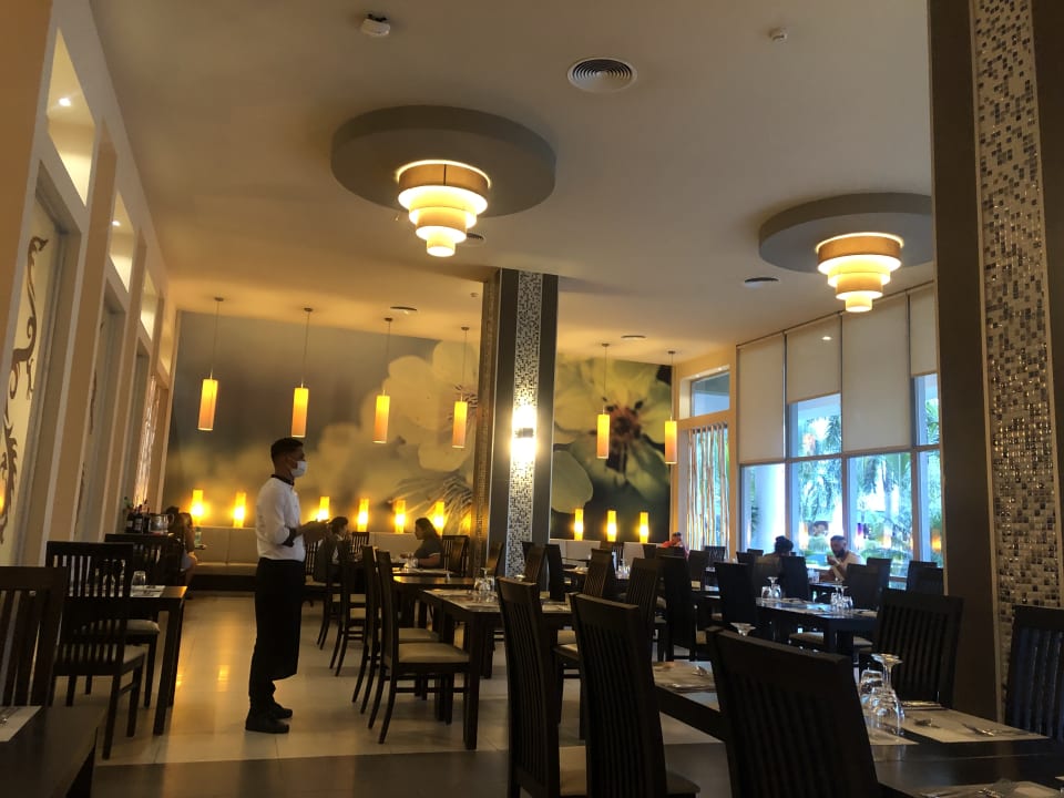 Gastro Hotel Riu Republica - Adults only