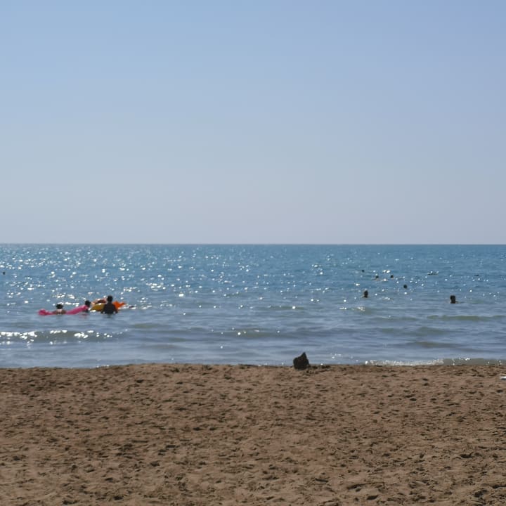 Strand Port Side Resort Hotel