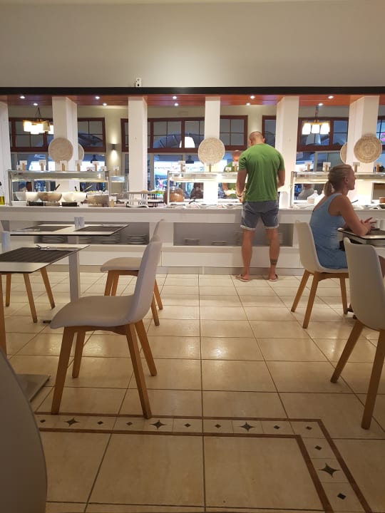 Gastro Sentido More Meni Residence & Suites