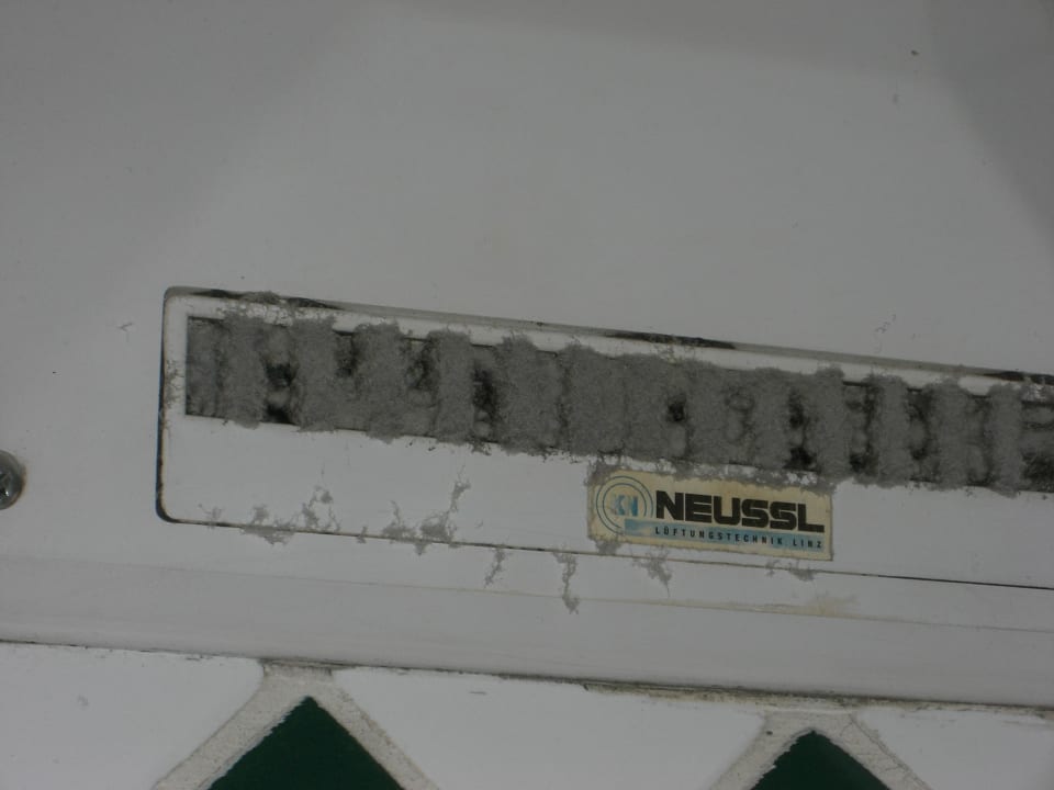 Bakterienkultur am Lüftungsfilter Hotel Brauhof Wien