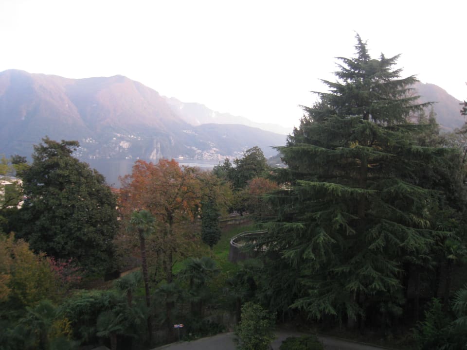 Вид с балкона Continental Parkhotel