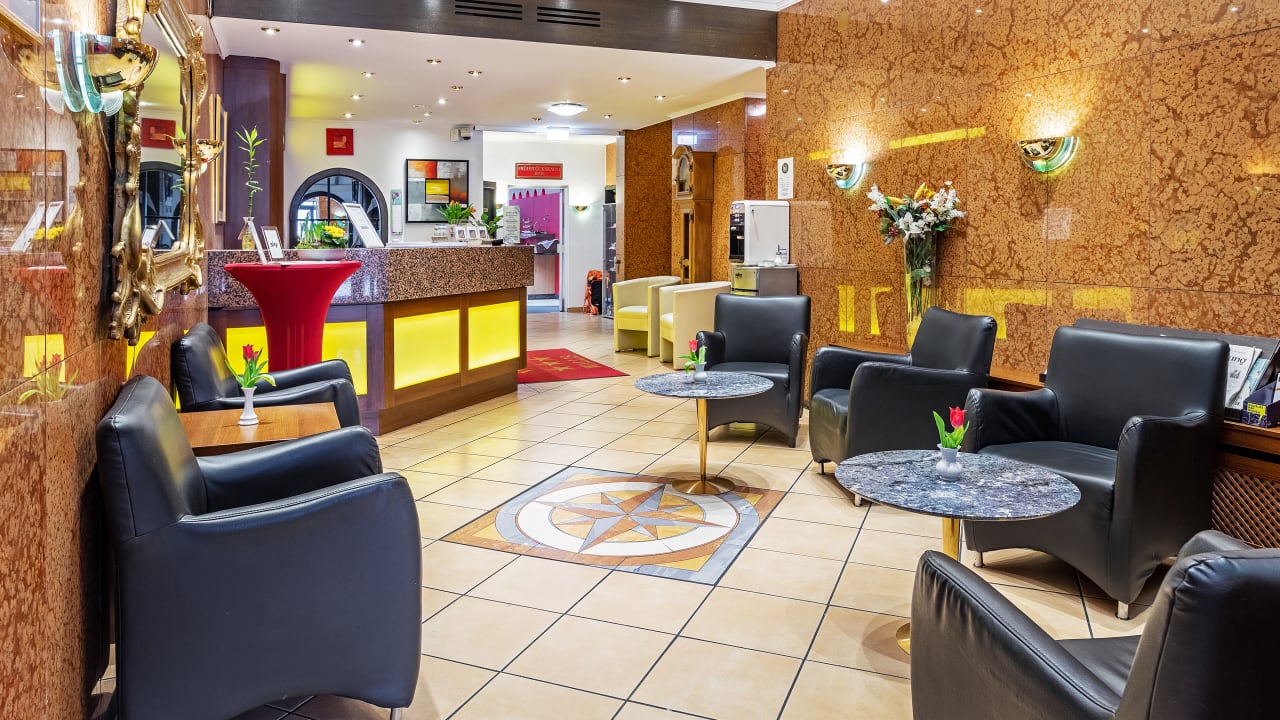 Lobby Hotel Wallis